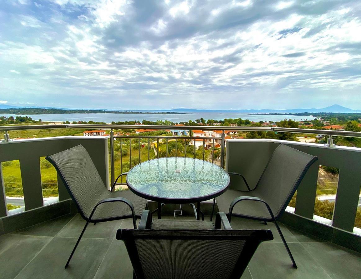 Thea Luxury Apartments Вурвуру Екстер'єр фото
