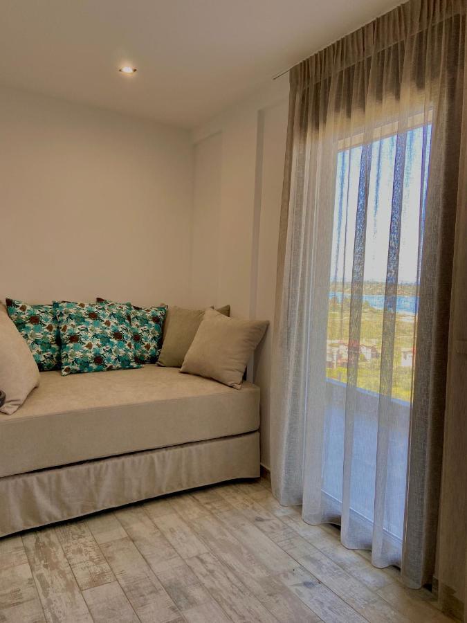 Thea Luxury Apartments Вурвуру Екстер'єр фото