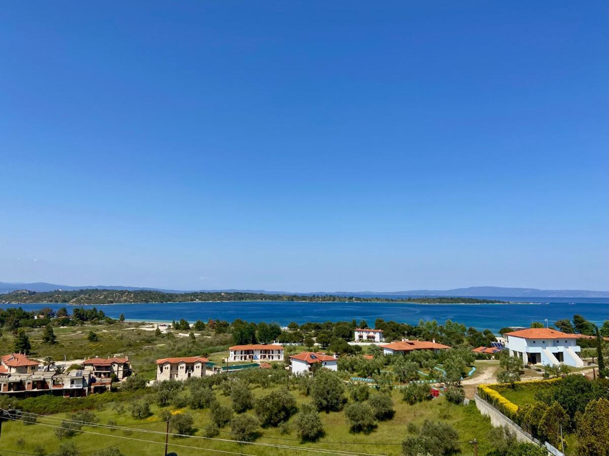 Thea Luxury Apartments Вурвуру Екстер'єр фото