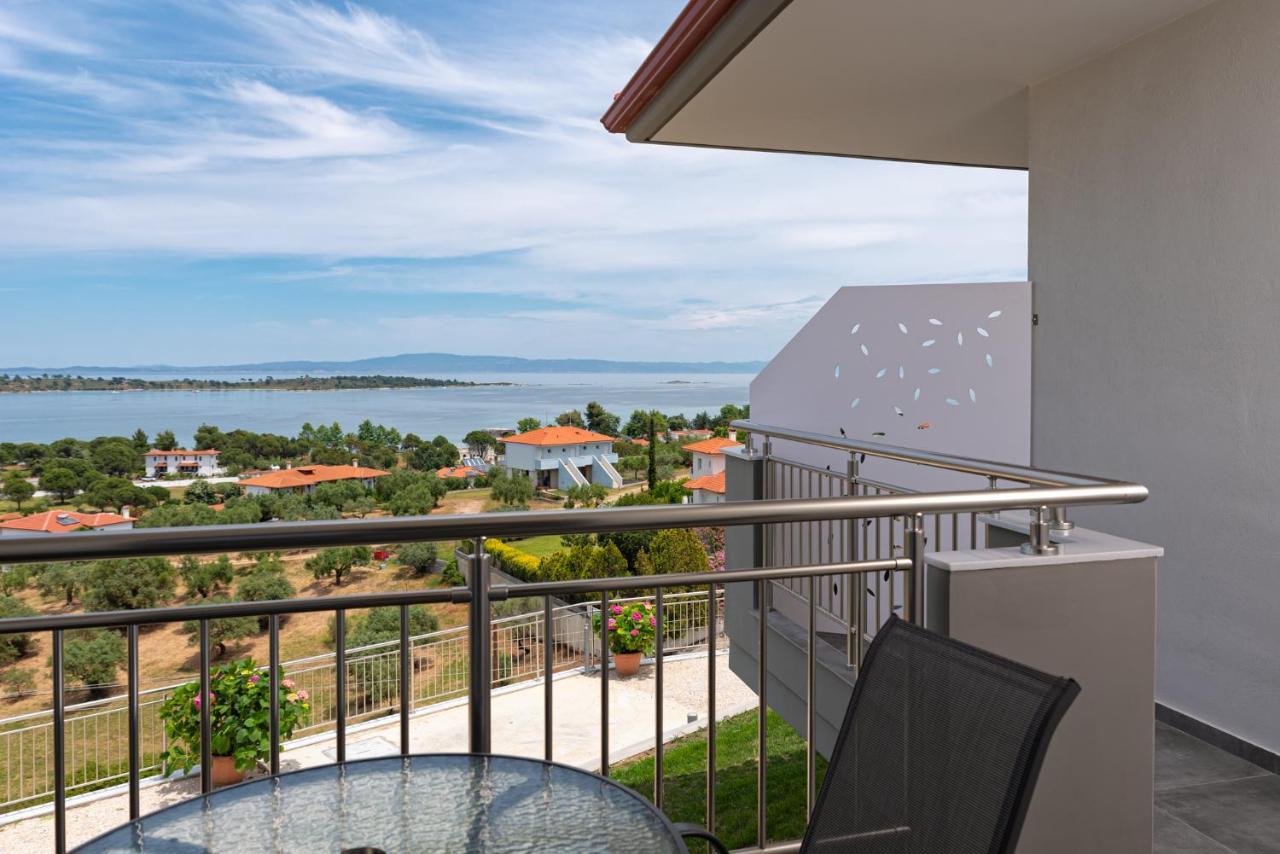 Thea Luxury Apartments Вурвуру Екстер'єр фото
