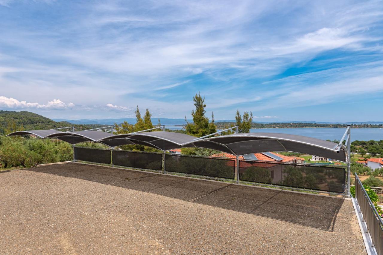 Thea Luxury Apartments Вурвуру Екстер'єр фото