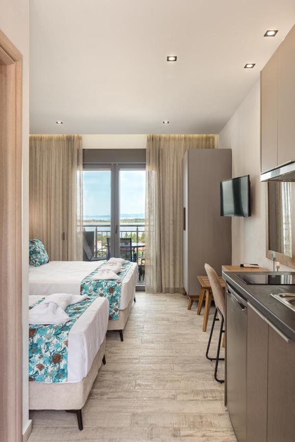 Thea Luxury Apartments Вурвуру Екстер'єр фото