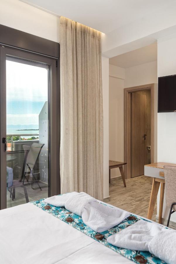 Thea Luxury Apartments Вурвуру Екстер'єр фото